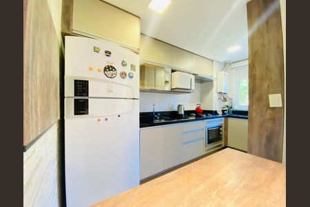 Apartamento à venda com 62m², 2 quartos e 2 vagas Apartamento à venda com 62m², 2 quartos e 2 vagasCozinha