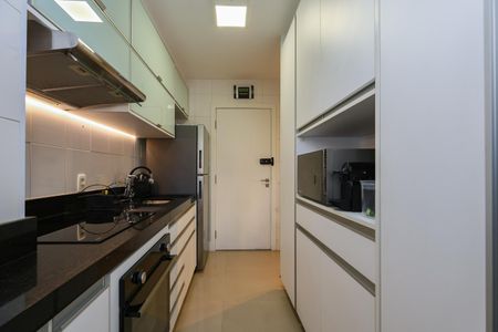 Apartamento à venda com 80m², 2 quartos e 2 vagas Apartamento à venda com 80m², 2 quartos e 2 vagasCozinha