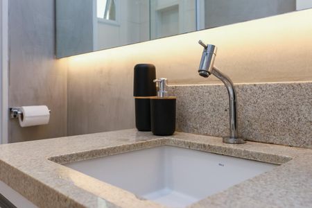 Apartamento à venda com 80m², 2 quartos e 2 vagas Apartamento à venda com 80m², 2 quartos e 2 vagasBanheiro