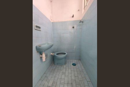 Casa à venda com 218m², 3 quartos e 4 vagasFoto 01