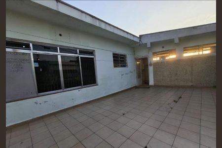 Casa à venda com 218m², 3 quartos e 4 vagasFoto 01