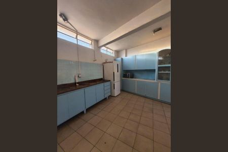 Casa à venda com 218m², 3 quartos e 4 vagasFoto 01