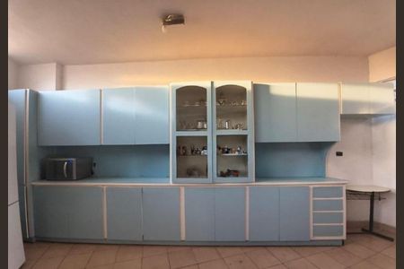 Casa à venda com 218m², 3 quartos e 4 vagasFoto 01