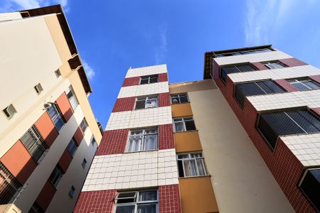 Apartamento à venda com 52m², 2 quartos e 1 vagaFachada com Plaquinha