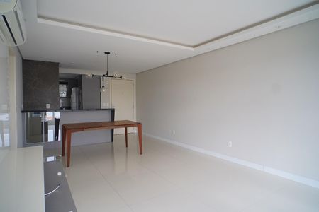 Sala  de apartamento à venda com 3 quartos, 89m² em Chácara das Pedras, Porto Alegre