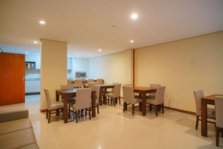Apartamento à venda com 89m², 3 quartos e 2 vagas Apartamento à venda com 89m², 3 quartos e 2 vagasÁrea comum - Salão de festas