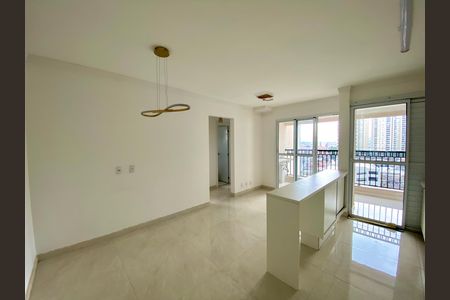 Sala de apartamento para alugar com 2 quartos, 50m² em Jardim Flor da Montanha, Guarulhos