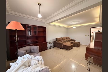 Sala de casa para alugar com 2 quartos, 100m² em Agapeama, Jundiaí