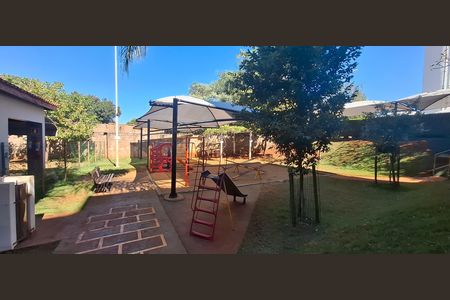 Apartamento para alugar com 42m², 2 quartos e 1 vaga Apartamento para alugar com 42m², 2 quartos e 1 vagaÁrea comum - Playground