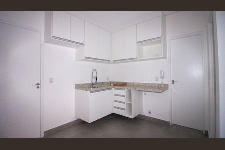 Apartamento para alugar com 28m², 1 quarto e sem vaga Apartamento para alugar com 28m², 1 quarto e sem vagaSala/Cozinha