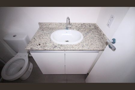 Apartamento para alugar com 28m², 1 quarto e sem vaga Apartamento para alugar com 28m², 1 quarto e sem vagaBanheiro