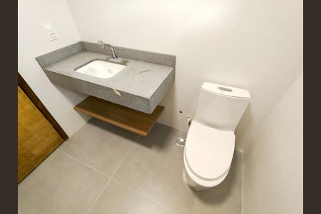 Apartamento à venda com 80m², 2 quartos e 1 vaga Apartamento à venda com 80m², 2 quartos e 1 vagaBanheiro Corredor