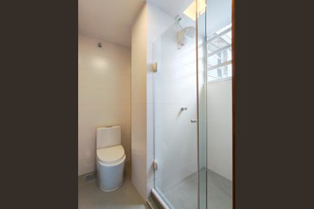 Apartamento à venda com 80m², 2 quartos e 1 vaga Apartamento à venda com 80m², 2 quartos e 1 vagaBanheiro da Suíte