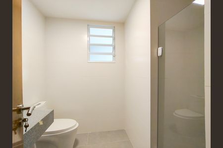 Apartamento à venda com 80m², 2 quartos e 1 vaga Apartamento à venda com 80m², 2 quartos e 1 vagaBanheiro Corredor
