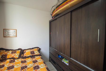 Quarto 2 de apartamento para alugar com 2 quartos, 60m² em Monjolos, São Gonçalo