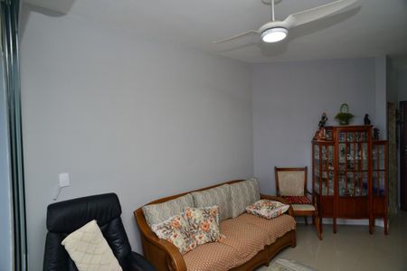 Apartamento à venda com 70m², 2 quartos e 1 vagaSala