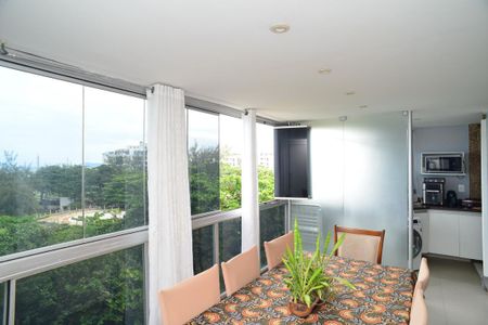 Apartamento à venda com 70m², 2 quartos e 1 vagaVaranda