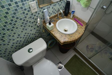 Apartamento à venda com 70m², 2 quartos e 1 vagaBanheiro Suíte