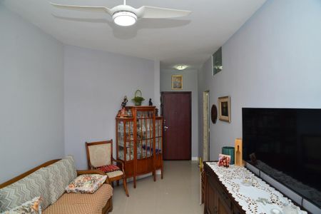 Apartamento à venda com 70m², 2 quartos e 1 vagaSala
