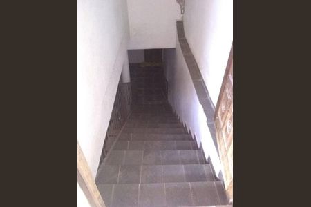 Casa à venda com 184m², 2 quartos e 2 vagas