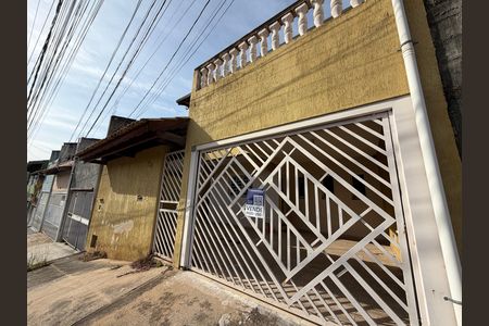 Casa à venda com 114m², 3 quartos e 3 vagasFachada