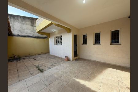Casa à venda com 114m², 3 quartos e 3 vagasGaragem 