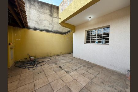 Casa à venda com 114m², 3 quartos e 3 vagasQuintal