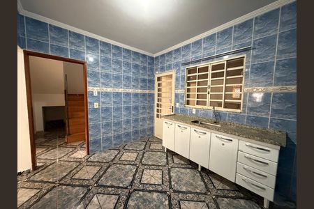 Casa à venda com 114m², 3 quartos e 3 vagasCozinha
