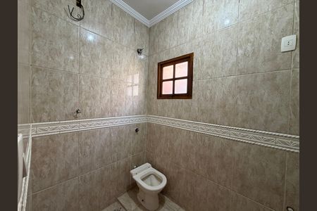 Casa à venda com 114m², 3 quartos e 3 vagasBanheiro Social