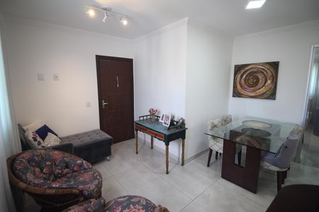 Sala de apartamento para alugar com 2 quartos, 65m² em Glória, Contagem