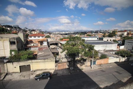 Apartamento para alugar com 65m², 2 quartos e 1 vagaVista