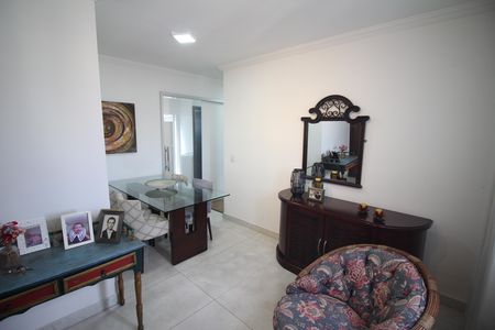 Sala de apartamento para alugar com 2 quartos, 65m² em Glória, Contagem