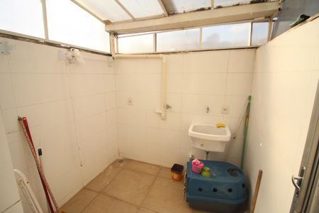 Apartamento para alugar com 65m², 2 quartos e 1 vagaÁrea de Serviço
