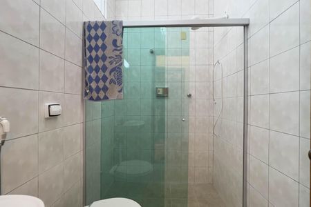 Apartamento à venda com 109m², 2 quartos e sem vaga Apartamento à venda com 109m², 2 quartos e sem vagaBanheiro