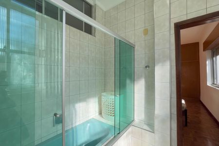 Apartamento à venda com 109m², 2 quartos e sem vaga Apartamento à venda com 109m², 2 quartos e sem vagaBanheiro do quarto 1
