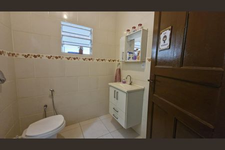 Banheiro de casa para alugar com 3 quartos, 205m² em Unamar, Cabo Frio