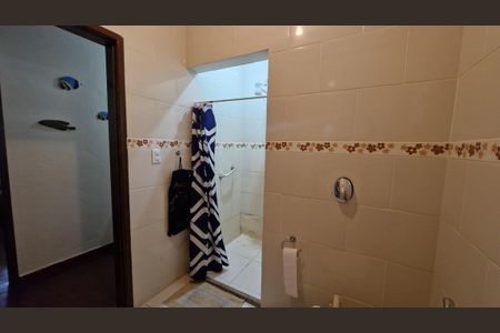 Banheiro de casa para alugar com 3 quartos, 205m² em Unamar, Cabo Frio