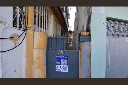 Casa para alugar com 40m², 1 quarto e sem vaga Casa para alugar com 40m², 1 quarto e sem vagaFachada