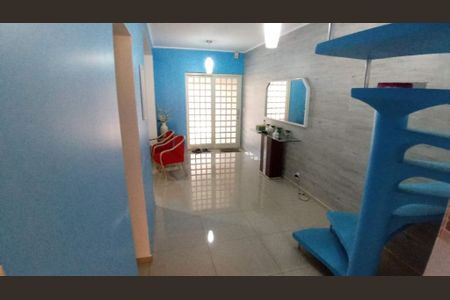 Casa à venda com 3 quartos, 232m² em Jardim Guarau, São Paulo