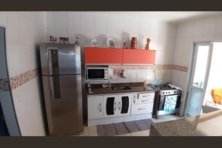 Casa à venda com 3 quartos, 232m² em Jardim Guarau, São Paulo
