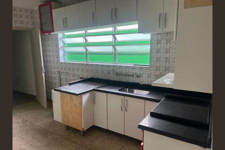 Casa à venda com 132m², 2 quartos e sem vaga
