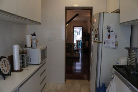 Casa à venda com 150m², 4 quartos e 2 vagasCozinha