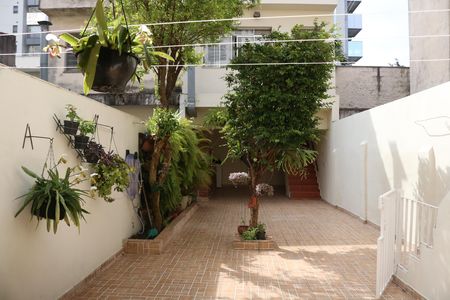Casa à venda com 150m², 4 quartos e 2 vagasQuintal