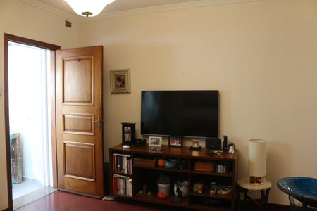 Casa à venda com 150m², 4 quartos e 2 vagasSala