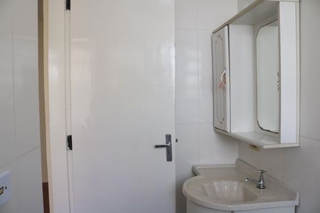 Casa à venda com 150m², 4 quartos e 2 vagasEdícula - Banheiro