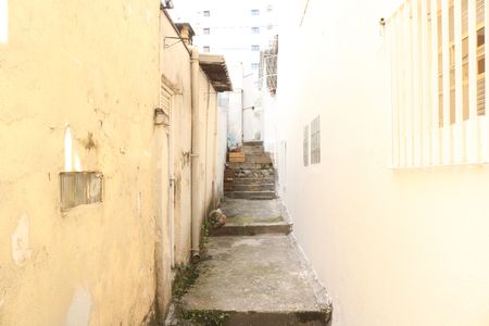 Casa à venda com 150m², 4 quartos e 2 vagasCorredor