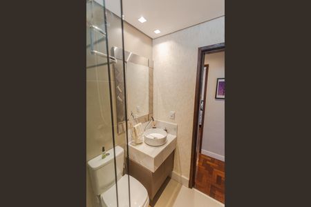 Apartamento à venda com 160m², 4 quartos e 2 vagas Apartamento à venda com 160m², 4 quartos e 2 vagasBanheiro Social