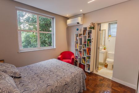 Apartamento à venda com 160m², 4 quartos e 2 vagas Apartamento à venda com 160m², 4 quartos e 2 vagasSuíte 2