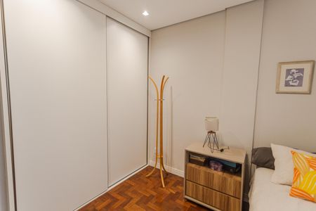 Apartamento à venda com 160m², 4 quartos e 2 vagas Apartamento à venda com 160m², 4 quartos e 2 vagasQuarto 4