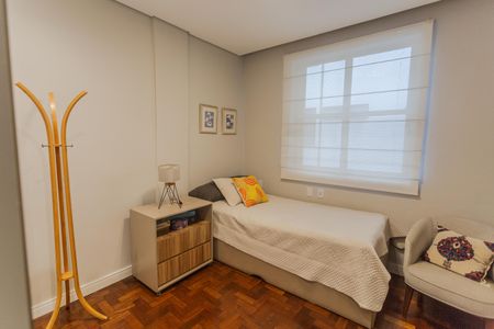 Apartamento à venda com 160m², 4 quartos e 2 vagas Apartamento à venda com 160m², 4 quartos e 2 vagasQuarto 4